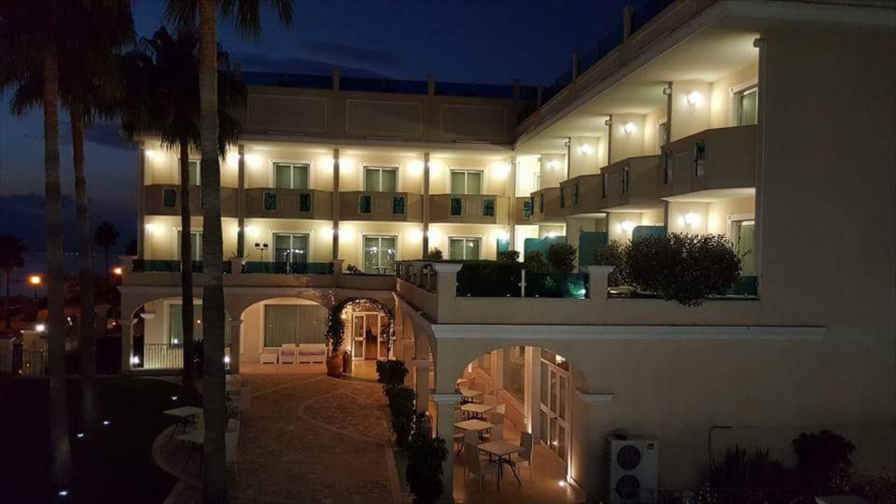 Gardenia Hotel Lazzaro Exterior foto